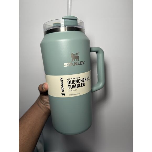 Stanley SHALE 64oz Flowstate Quencher H2.O Tumbler BNWT - Picture 4 of 8